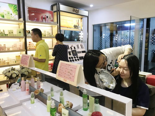 精準(zhǔn)觸達(dá)女性消費(fèi)心理 肌膚食品化妝品代理品牌如何應(yīng)對購買動因的轉(zhuǎn)變與票務(wù)代理服務(wù)的啟示